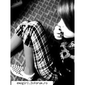 emo?poi un sti  ca oricare k e mai tare:x ce parere ai despre emo?