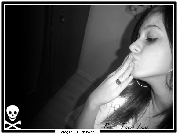 =)  =)  =)  =) :x emo me!!x_x