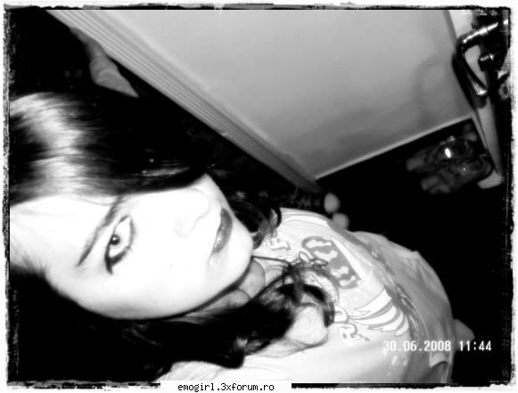 :hi: emo girls