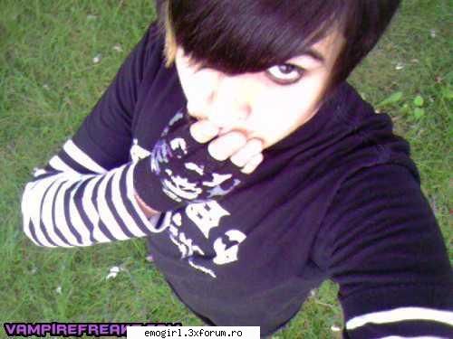 2 :rolleyes: emo boys