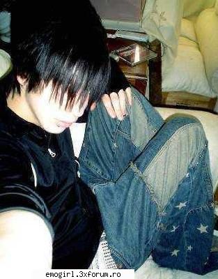 jelew j eo

 :nod:  :nod:  :nebun:  :nebun:  :zzz: emo boys