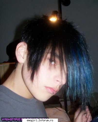 :rusine:  :rusine: 
ce sweety :rusine: emo boys