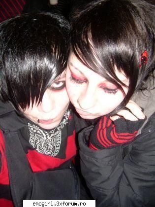 am moolthe poze emo cu cooplooh :nebun: emo love