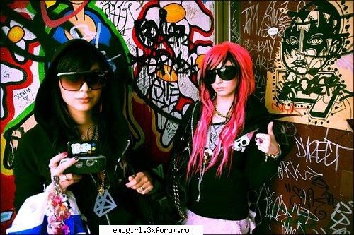 :rolleyes: poze emo