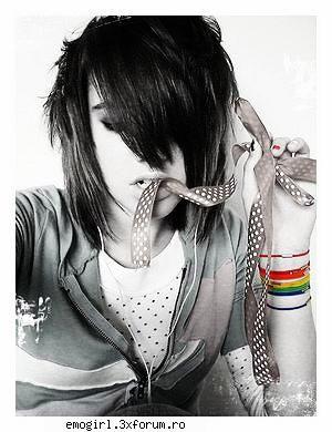 sper sa va placa.. :d poze emo