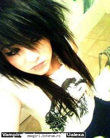 PoZe EmO - ce super is pozele..:X EmO!! - Emo
