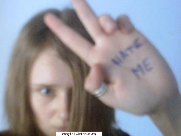 asta is eu !!! poze qu voi