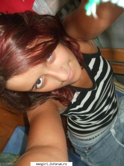 ..crd k eo....nui prea tare poza... :cool:  :rolleyes:   :rotfl: poze qu voi