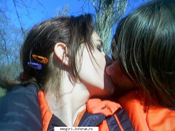 io si motanel :rolleyes:  :d me and my lil` pooh